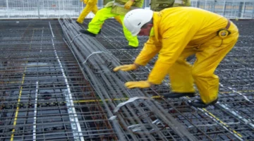 أزمة في السوق.. تقرير يكشف مسببات غلاء أسعار حديد الخرسانة محليًا